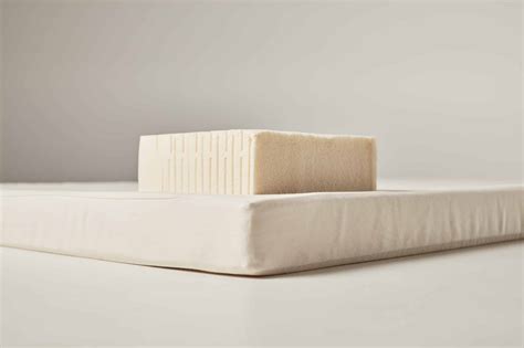 SAMINA Natural rubber mattress (Strength 7,5 cm).